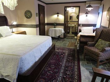 Stone Chalet B&B Inn And Event Center آن آربر، ميشيغان المظهر الخارجي الصورة