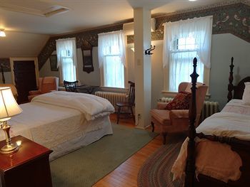 Stone Chalet B&B Inn And Event Center آن آربر، ميشيغان المظهر الخارجي الصورة